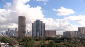 Weather camera view of St Thomas High School.