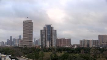 Weather camera view of St Thomas High School.