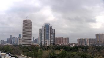 Weather camera view of St Thomas High School.
