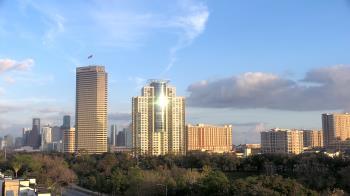 Weather camera view of St Thomas High School.