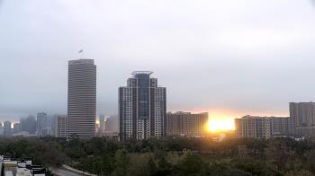 Weather camera view of St Thomas High School.