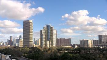 Weather camera view of St Thomas High School.
