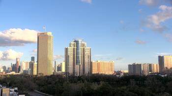 Weather camera view of St Thomas High School.