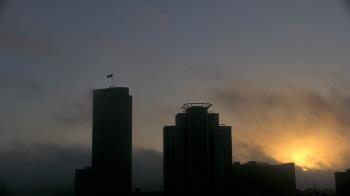 Weather camera view of St Thomas High School.