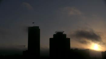 Weather camera view of St Thomas High School.