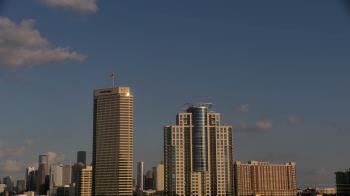 Weather camera view of St Thomas High School.