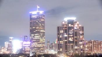 Weather camera view of St Thomas High School.