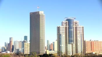 Weather camera view of St Thomas High School.