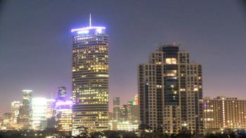 Weather camera view of St Thomas High School.