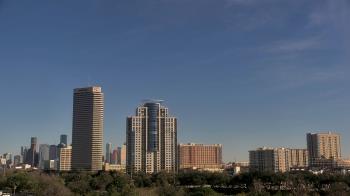 Weather camera view of St Thomas High School.