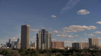 Weather camera view of St Thomas High School.