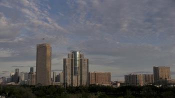 Weather camera view of St Thomas High School.