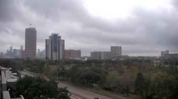 Weather camera view of St Thomas High School.