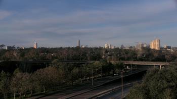 Weather camera view of St Thomas High School.