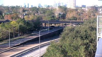 Weather camera view of St Thomas High School.
