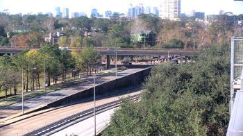 Weather camera view of St Thomas High School.