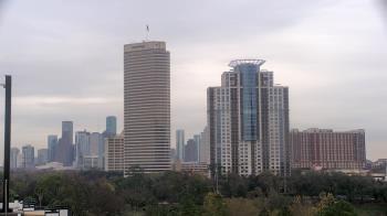 Weather camera view of St Thomas High School.