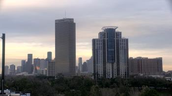 Weather camera view of St Thomas High School.