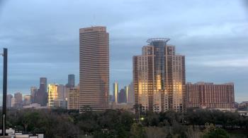 Weather camera view of St Thomas High School.