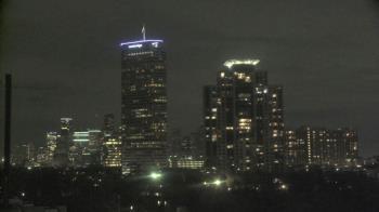 Weather camera view of St Thomas High School.