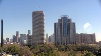 Weather camera view of St Thomas High School.