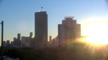 Weather camera view of St Thomas High School.