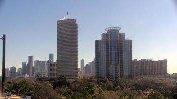 Weather camera view of St Thomas High School.
