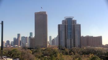 Weather camera view of St Thomas High School.