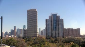 Weather camera view of St Thomas High School.