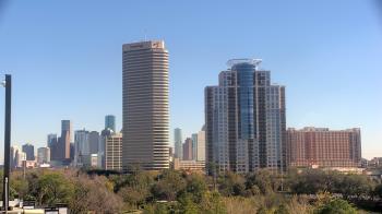 Weather camera view of St Thomas High School.