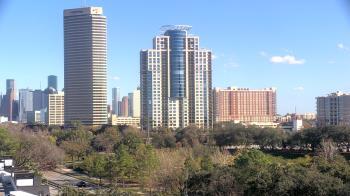 Weather camera view of St Thomas High School.