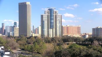 Weather camera view of St Thomas High School.