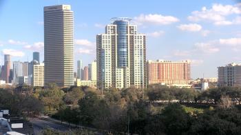 Weather camera view of St Thomas High School.