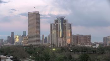 Weather camera view of St Thomas High School.
