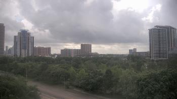 Weather camera view of St Thomas High School.