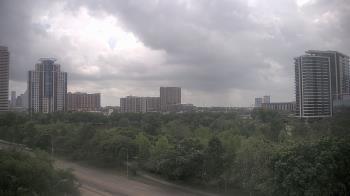 Weather camera view of St Thomas High School.