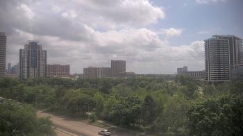 Weather camera view of St Thomas High School.