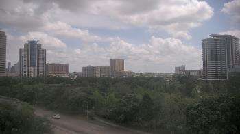 Weather camera view of St Thomas High School.