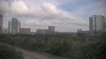 Weather camera view of St Thomas High School.