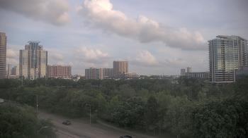 Weather camera view of St Thomas High School.