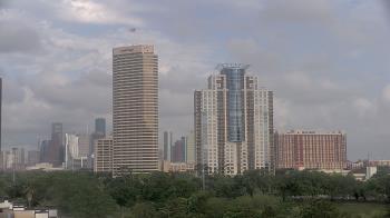 Weather camera view of St Thomas High School.