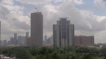 Weather camera view of St Thomas High School.