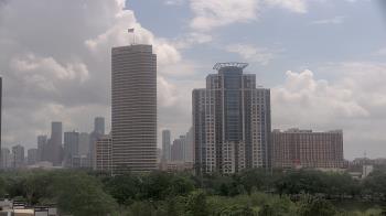 Weather camera view of St Thomas High School.