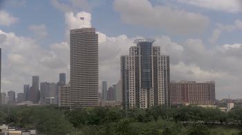 Weather camera view of St Thomas High School.