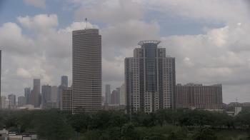 Weather camera view of St Thomas High School.