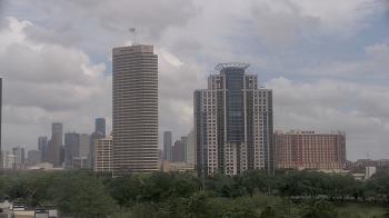 Weather camera view of St Thomas High School.