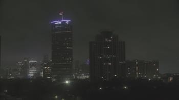 Weather camera view of St Thomas High School.