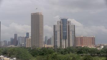 Weather camera view of St Thomas High School.