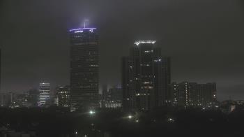 Weather camera view of St Thomas High School.