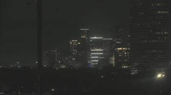 Weather camera view of St Thomas High School.